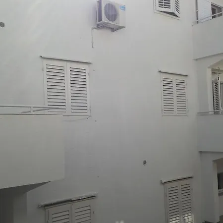 Milic בית הארחה מאקרסקה